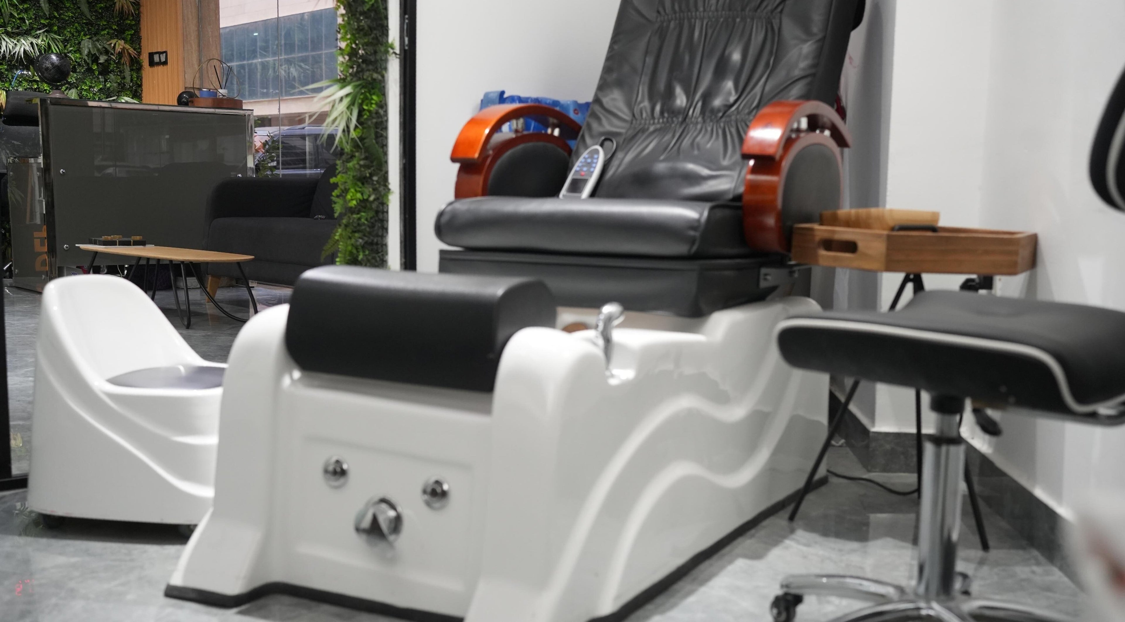 Luxurious pedicure chair at Sharb and Maqas Barbershop - صالون شارب و مقص للرجال, Sharjah, Sharjah, AE.