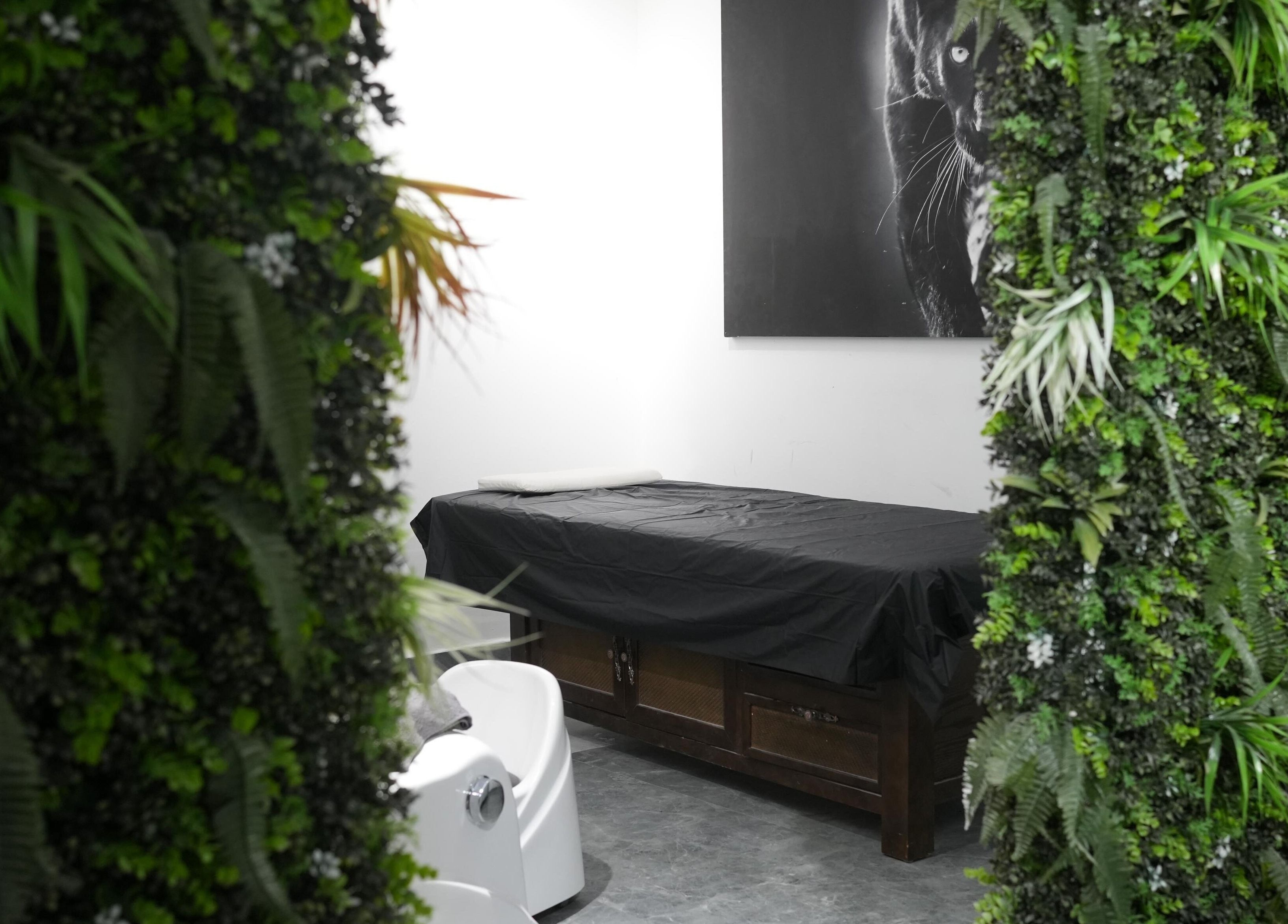 Relaxation room at Sharb and Maqas Barbershop - صالون شارب و مقص للرجال, Sharjah, Sharjah, AE.