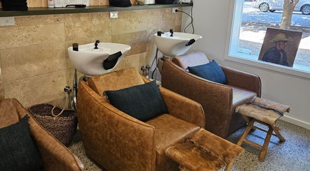 รูปภาพ Asri Hair Salon 2
