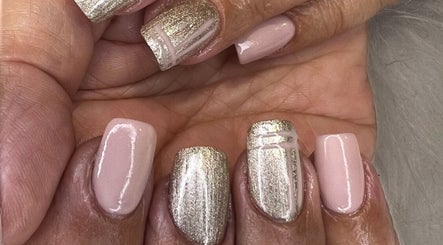 Lady Nails изображение 3