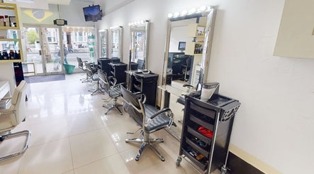 Da Silva Hair & Beauty