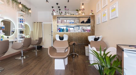 Image de Claudia Hairstylist 2