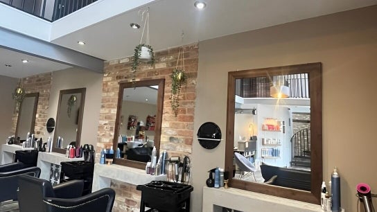Penny’s Hair and Beauty Lounge