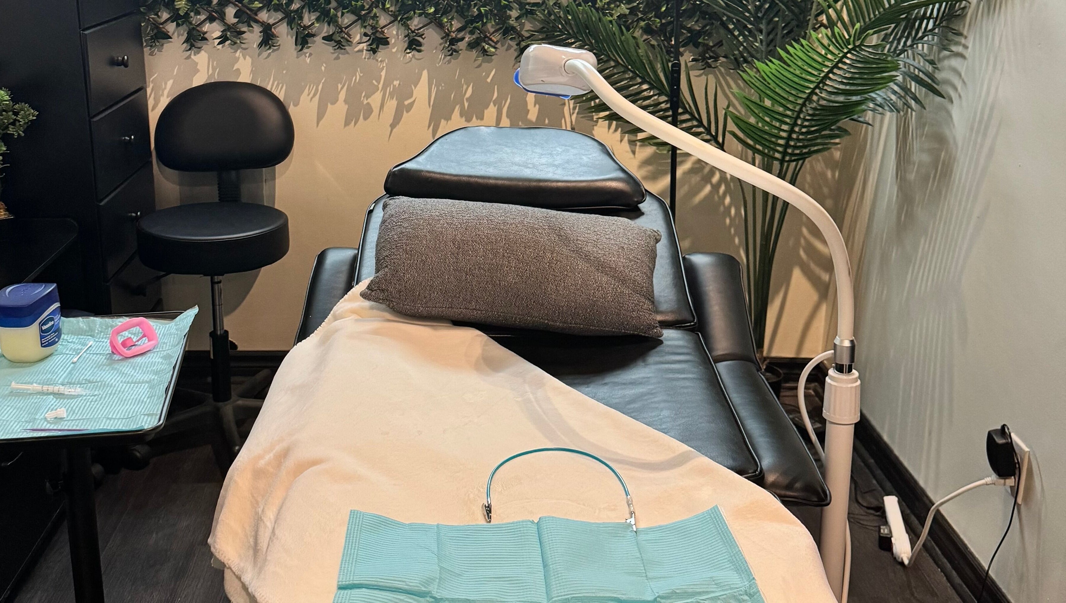 Cozy treatment bed at Tuscany Studio in Hamilton, Ontario, CA, perfect for relaxation and wellness.