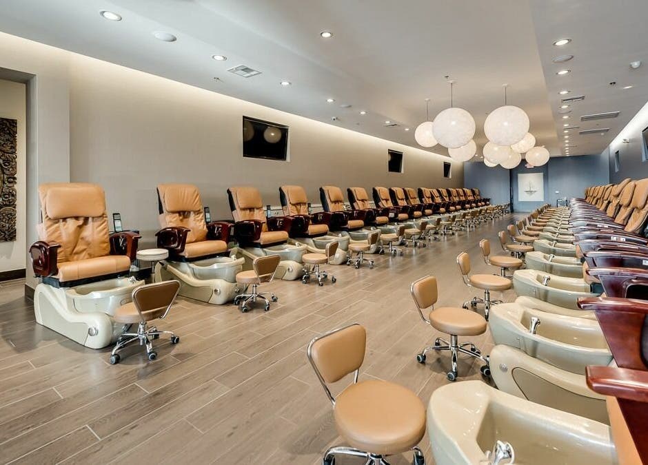 Spacious, elegant pedicure chairs at Nail Lounge in Allen, Texas, US, offering luxurious beauty treatments.