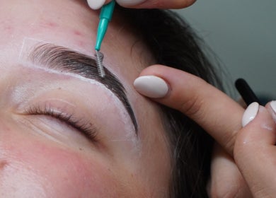 Expert eyebrow shaping at Browed by Sian, Melbourne, Victoria, AU. Close-up of precise eyebrow brushwork.