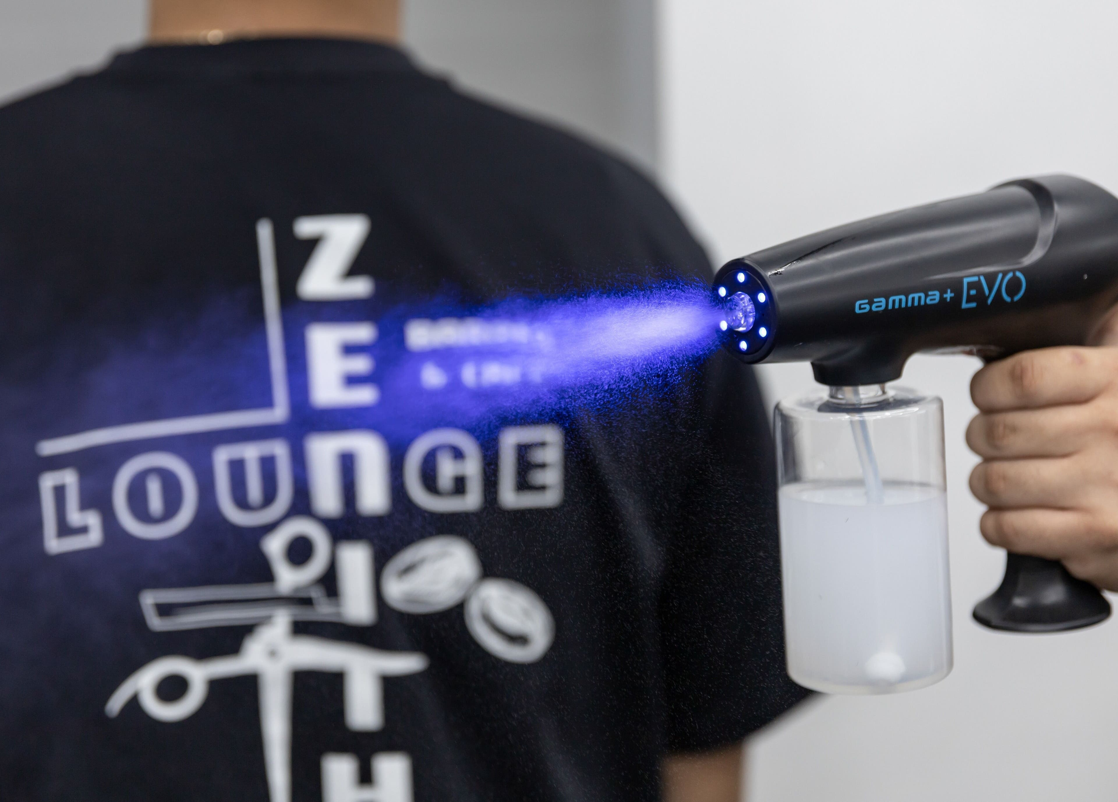 Advanced styling at Zenith Lounge Barber & Cafe Tarragindi, QLD, AU with innovative mist spray.