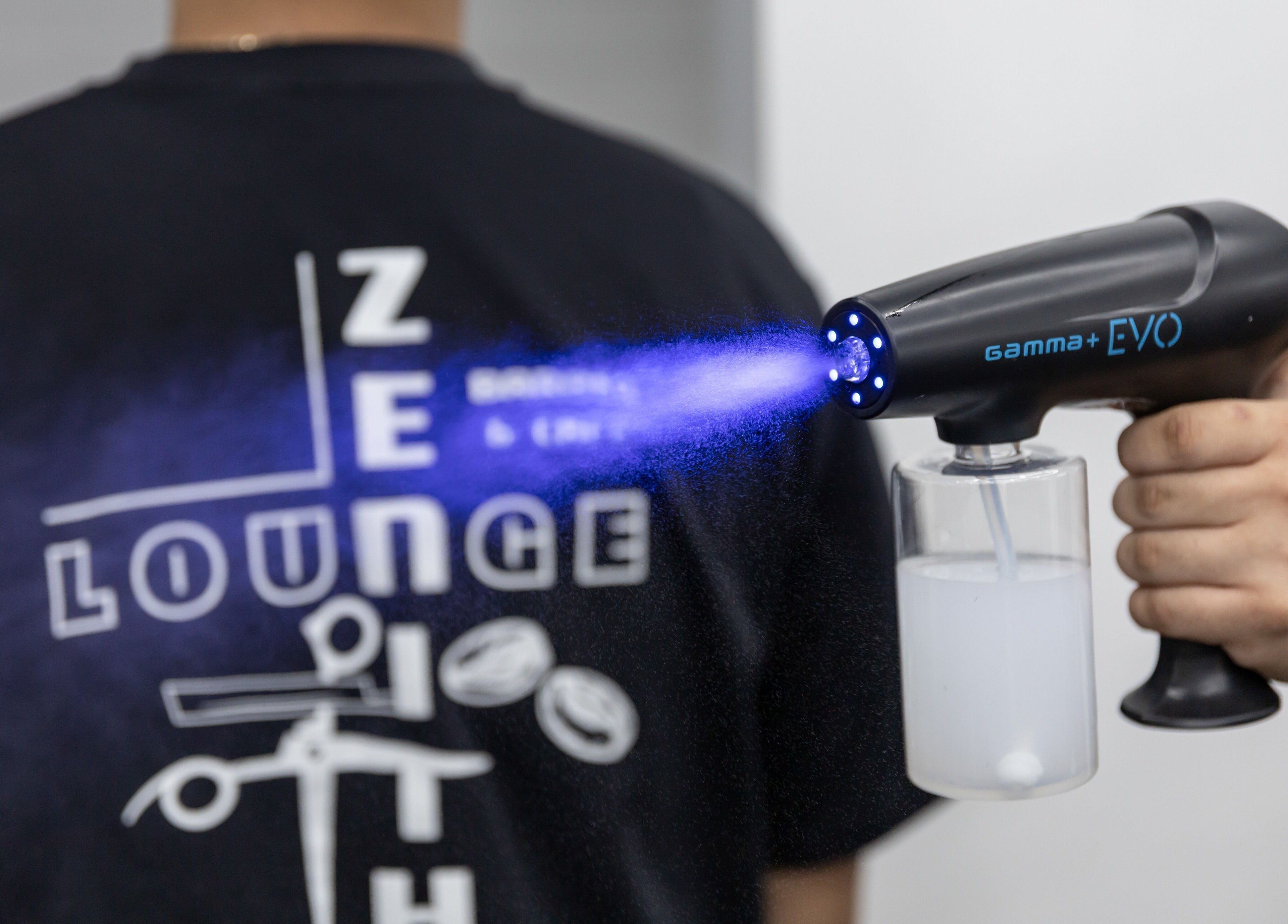 Advanced styling at Zenith Lounge Barber & Cafe Tarragindi, QLD, AU with innovative mist spray.