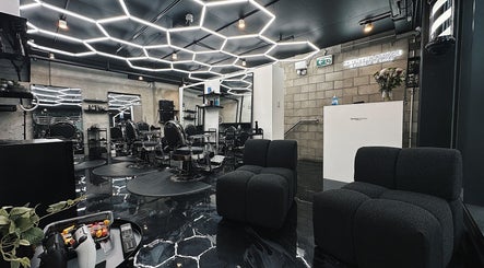 Zenith Lounge Barber & Cafe Kelvin Grove