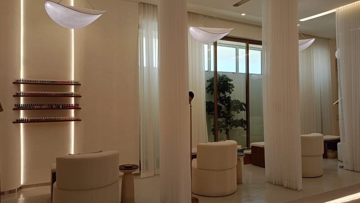 تصميم داخلي أنيق في نيلة سبا - الملَقَّا، الرياض، مقاطعة الرياض، السعودية.