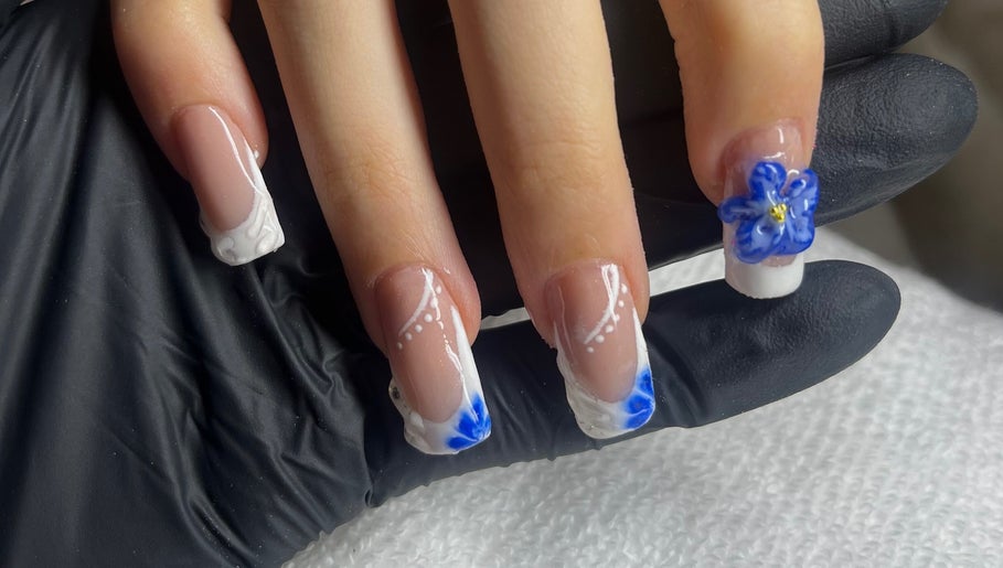 Adriianas Nails image 1