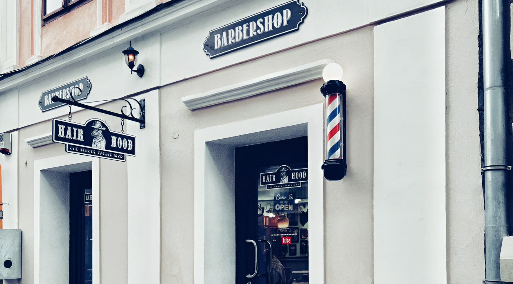 Intrare Hair Hood 2, coafor-barberie, Timișoara, Județul Timiș, RO, stil autentic.