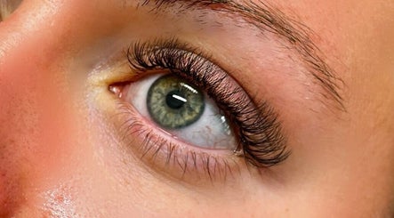 Bayside Lashes Studio