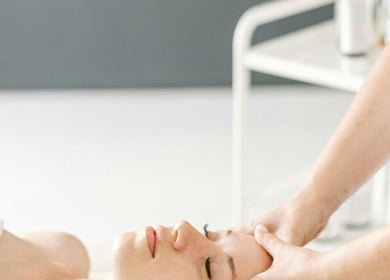 Trattamento viso rilassante presso SILVERÉ BEAUTY CLINIC *FREE TIME*, Lugano, Ticino, CH.