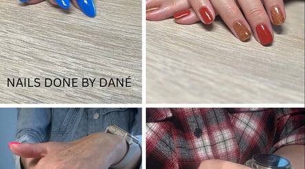 Vibrant blue and red manicure at Mooi Salon, Bloemfontein, Free State, ZA.