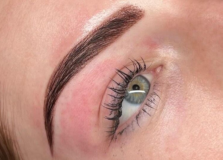 Expertly shaped eyebrow at Shaped Brow Artistry Jhb, Sandton, Gauteng, ZA, showcasing precision and artistry.