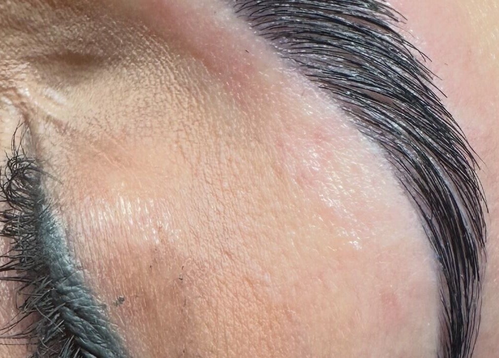 Expertly shaped brow at Shaped Brow Artistry Jhb in Sandton, Gauteng, ZA, showcasing precision grooming.