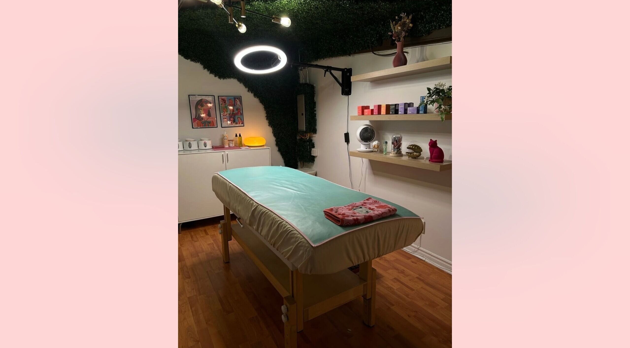 Salle de soins paisible chez Ma Fraise Sucrée Esthétique, Montréal, Québec, CA.