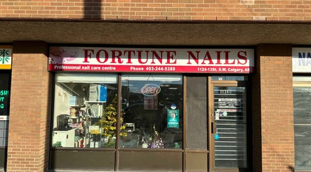 Fortune Nails