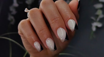 Gery Nail Art