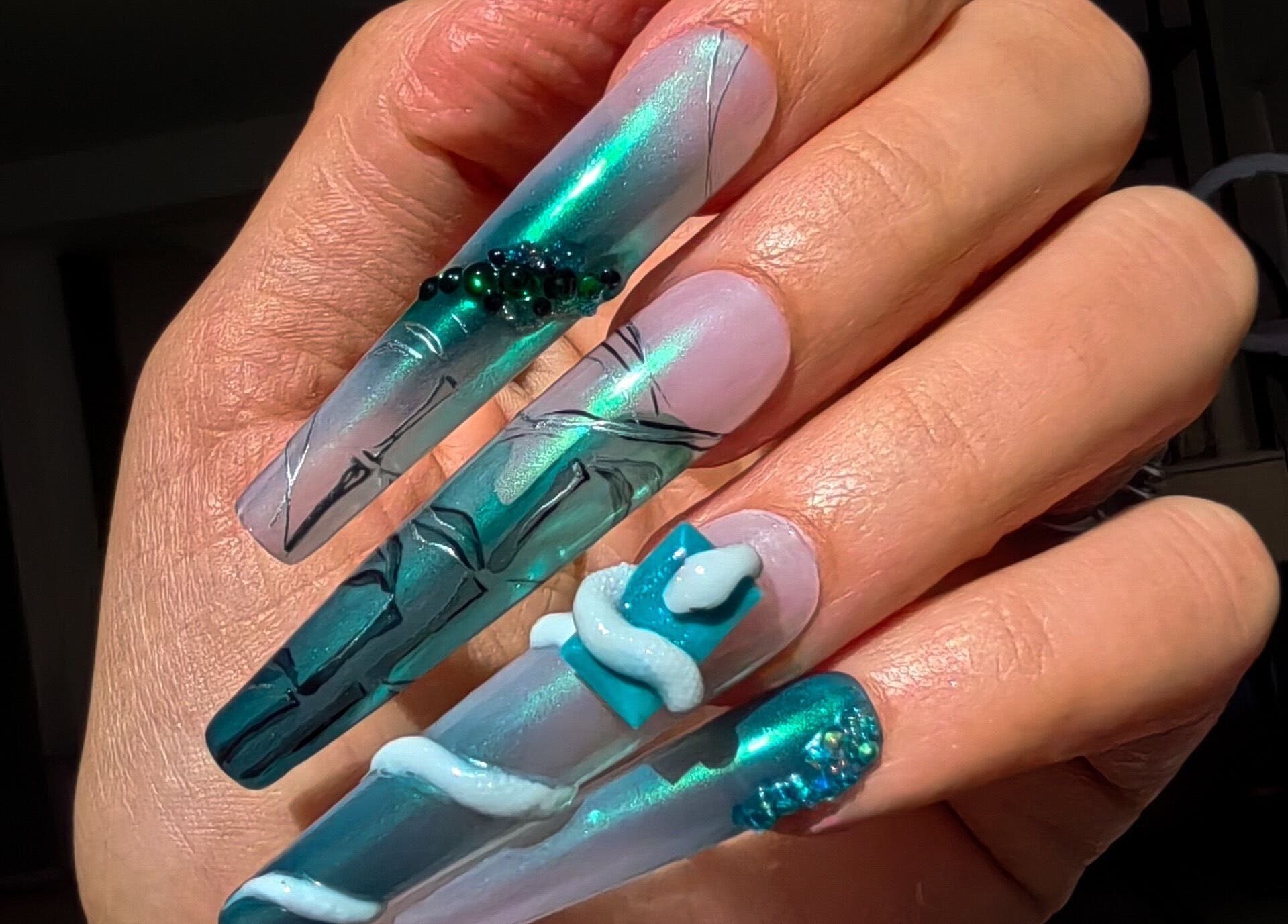 Креативен маникюр в Gery Nail Art, Бургас, България, BG