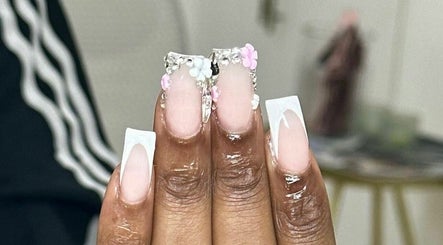 Theenailsanctuary image 2