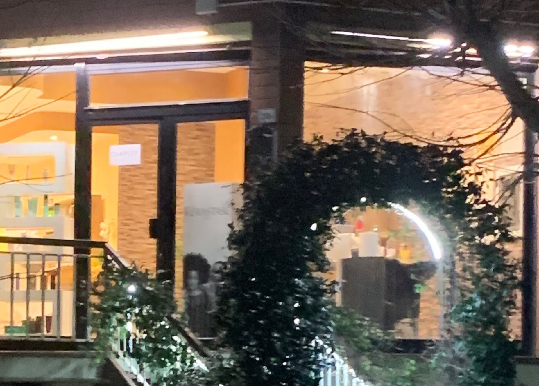 Esterno illuminato di Hair Masters by Davide Ginestra, Albano Laziale, Lazio, IT.