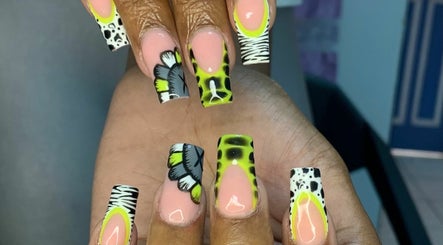 Vel’s Beauty Bar