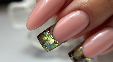 Luxurious Nails