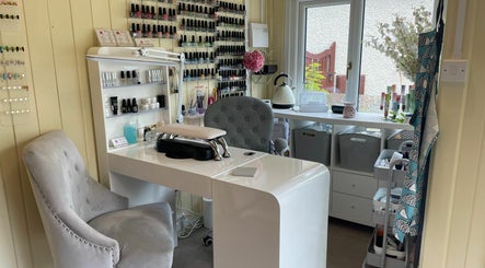 SjN Nails & Beauty image 2