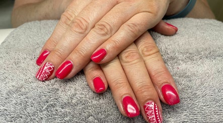 SjN Nails & Beauty image 3