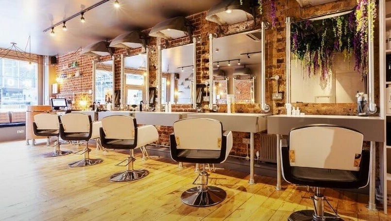 Villy J’S Hair Designers and Beauty LTD@Clapham Hair & Beauty image 1