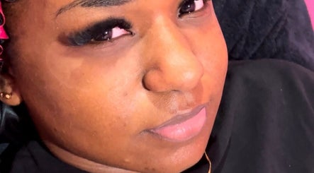 The Lash Life, bilde 2