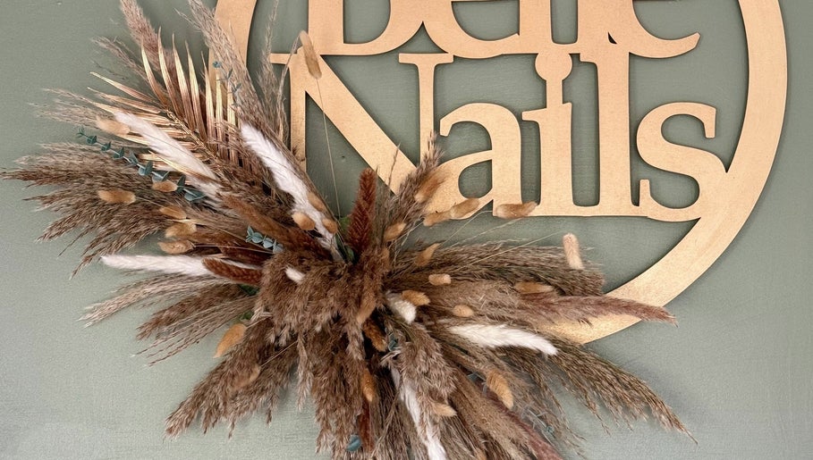 Belle Nails & PMU image 1