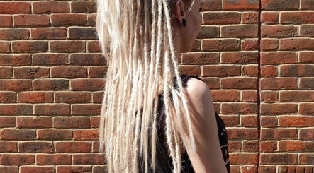 Shambhala Hair & Makeup ( Shambhala Dreadlocks )