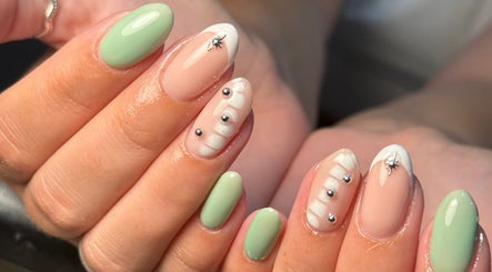 Εικόνα Manicured By Amelia 2