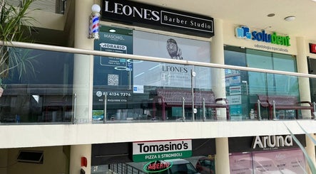 Leones Barber Studio image 2