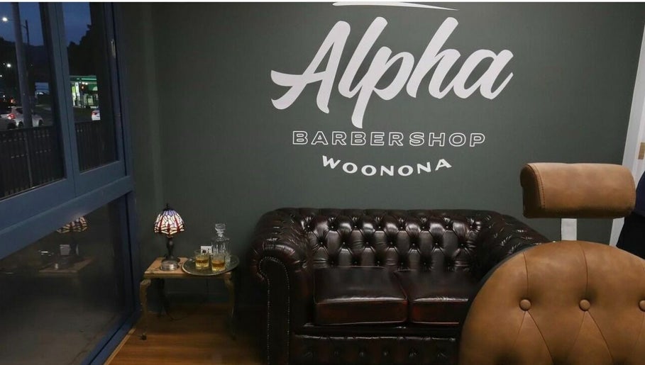 Alpha Barbershop Woonona slika 1