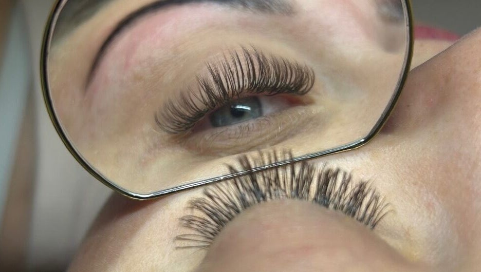 Close-up of eyelash extensions at Nancy’s Lashes and Brows, Clacton-on-sea, England, GB.