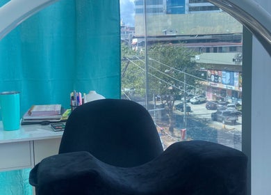 Espacio acogedor en Paola Lash Artist, Panamá, Provincia De Panamá, PA, con vista urbana y luz natural.
