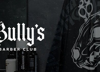 Interior moderno de Bully's Barber Club en Paraná, Entre Ríos, AR con diseño estilizado de león.