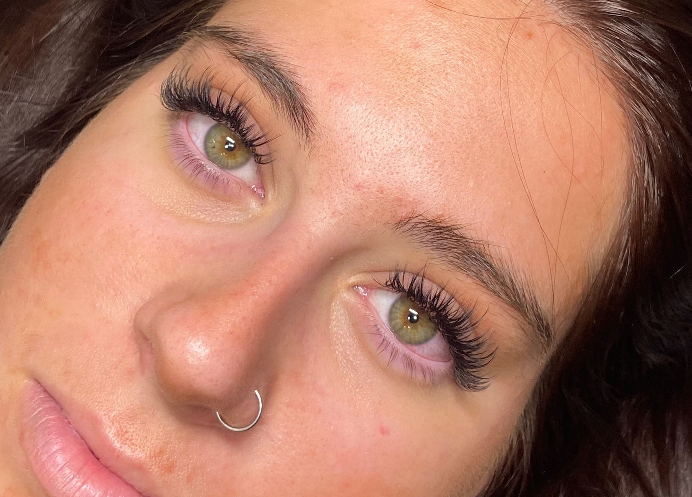 Close-up of eyelash extensions from Meabh Keane Lashes in Tralee, IE showcasing natural beauty.