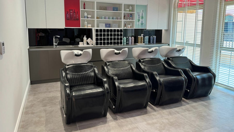 House Of Wella Salon & Training Institute image 1