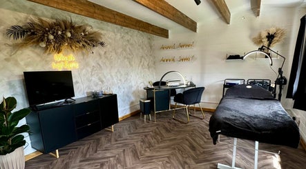 Casa Di Valentina Nails, Beauty & Wellness