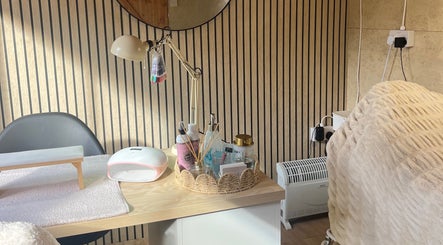 Gambar Maddie’s Beauty Bar 2