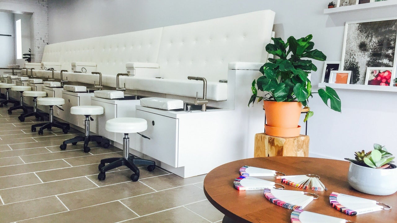 Top coat nail salon sales