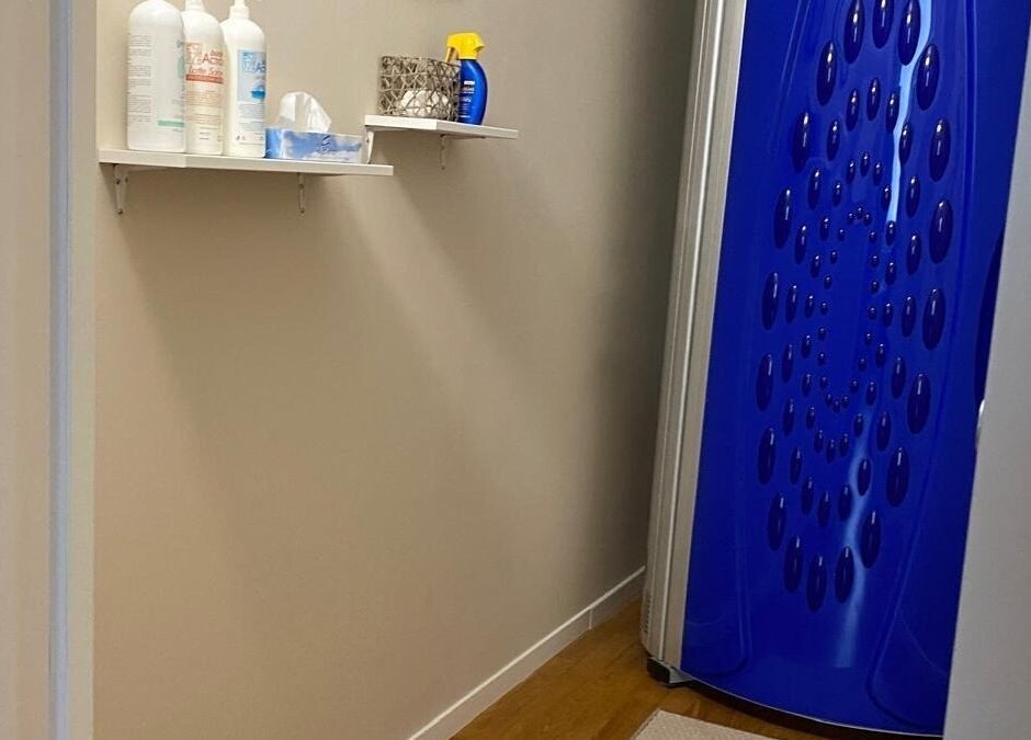 Area spa con doccia blu innovativa presso Beauty Charme, Botticino, Lombardia, IT.