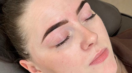 Beautifully groomed eyebrows at By Your Girl Emma, Melbourne, Victoria, AU.