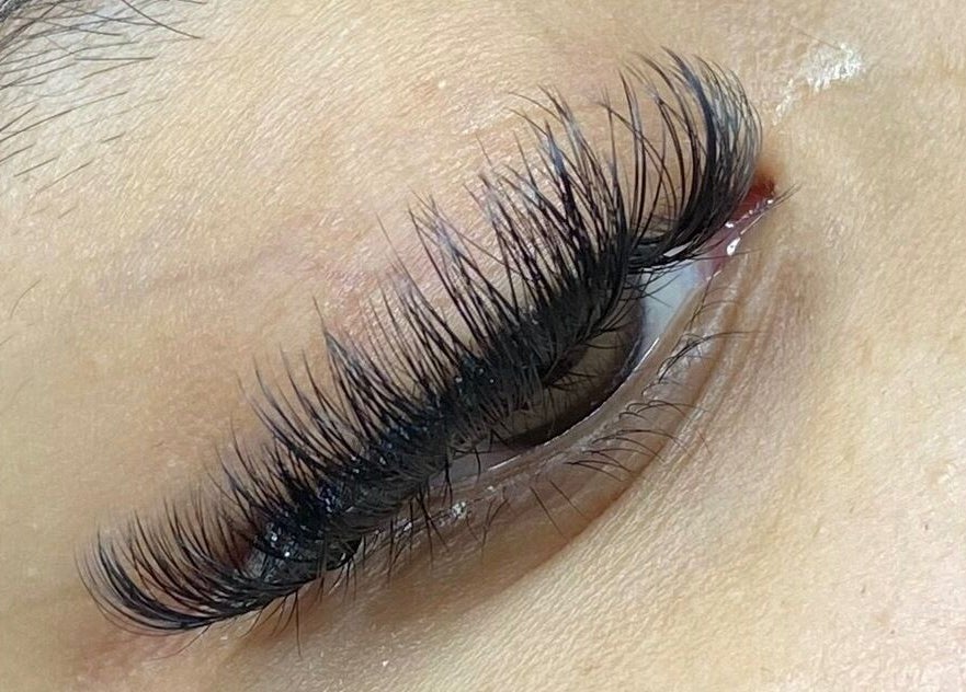 Close-up of elegant eyelash extensions at The Glamorium, Cultuurtuin, Paramaribo, SR.