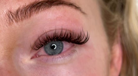 Electric Lashes Uk